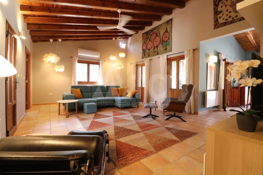 7 bedroom Villa in Catral - VRE29927 - Photo - 12