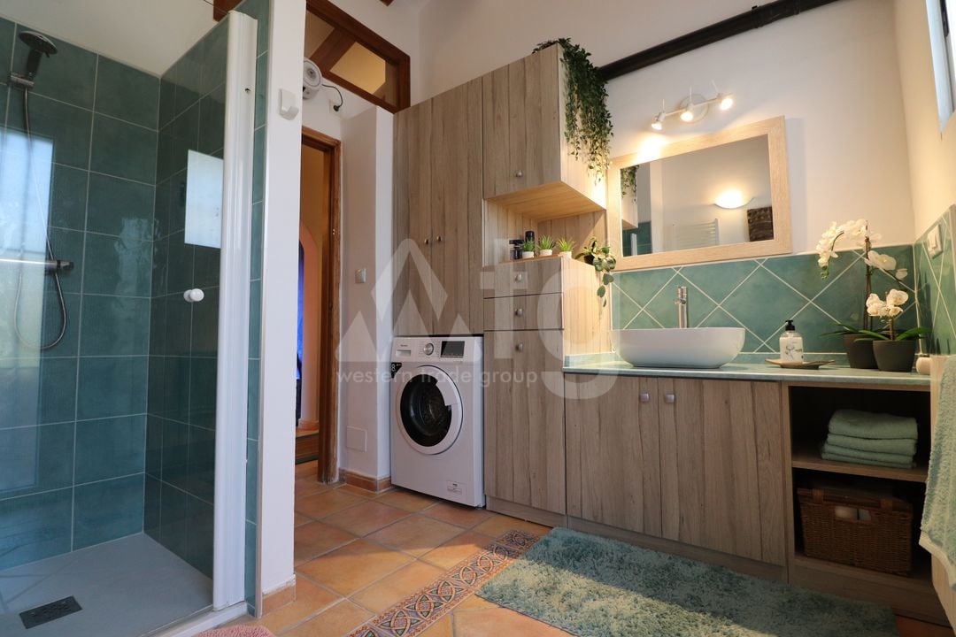 7 bedroom Villa in Catral - VRE29927 - Photo - 26