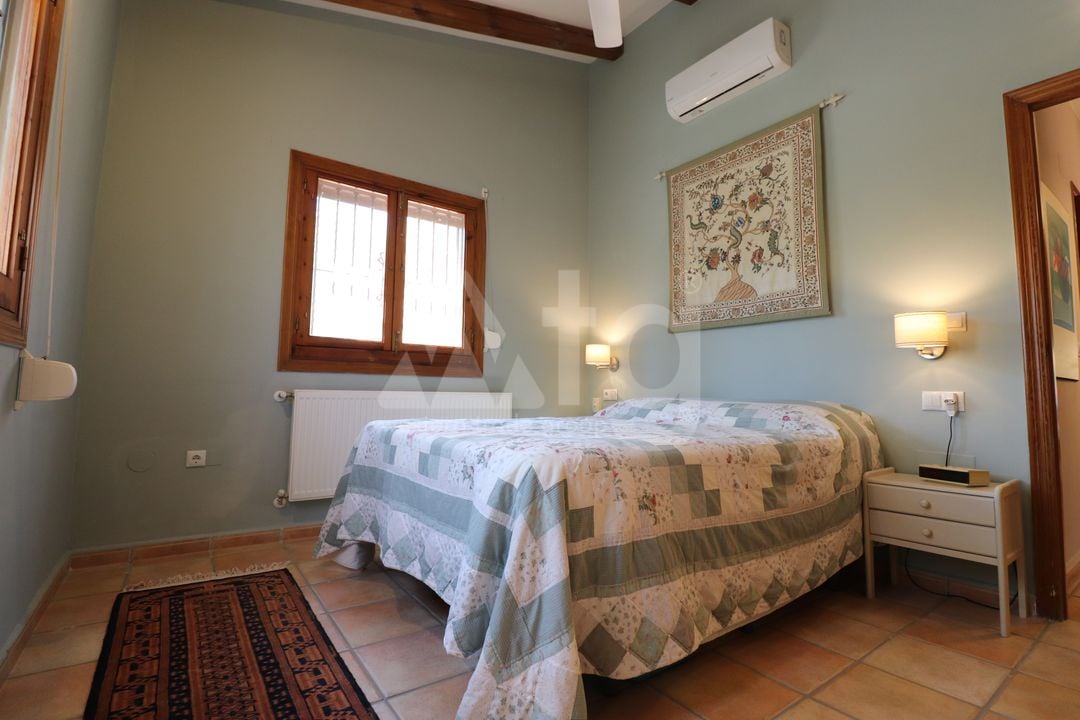 7 bedroom Villa in Catral - VRE29927 - Photo - 22