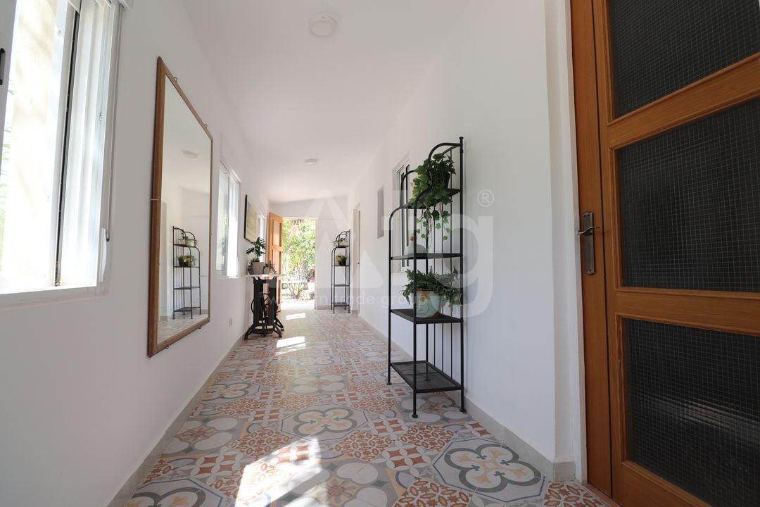 7 bedroom Villa in Catral - VRE29927 - Photo - 18