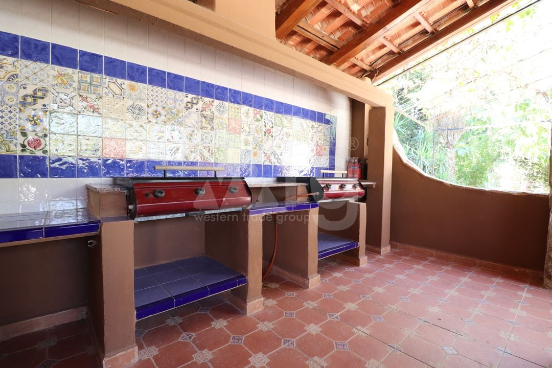 7 bedroom Villa in Catral - VRE29927 - Photo - 37