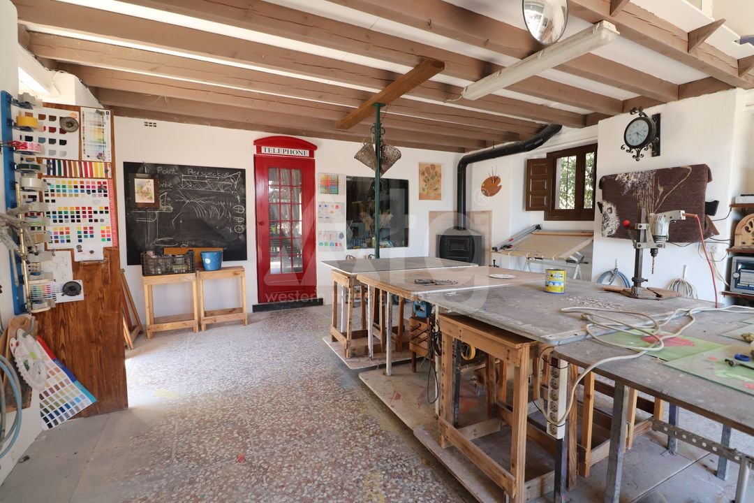 7 bedroom Villa in Catral - VRE29927 - Photo - 45