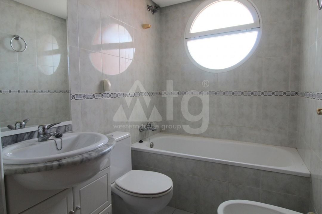3 bedroom Apartment in Torrevieja - ALM29978 - Photo - 14