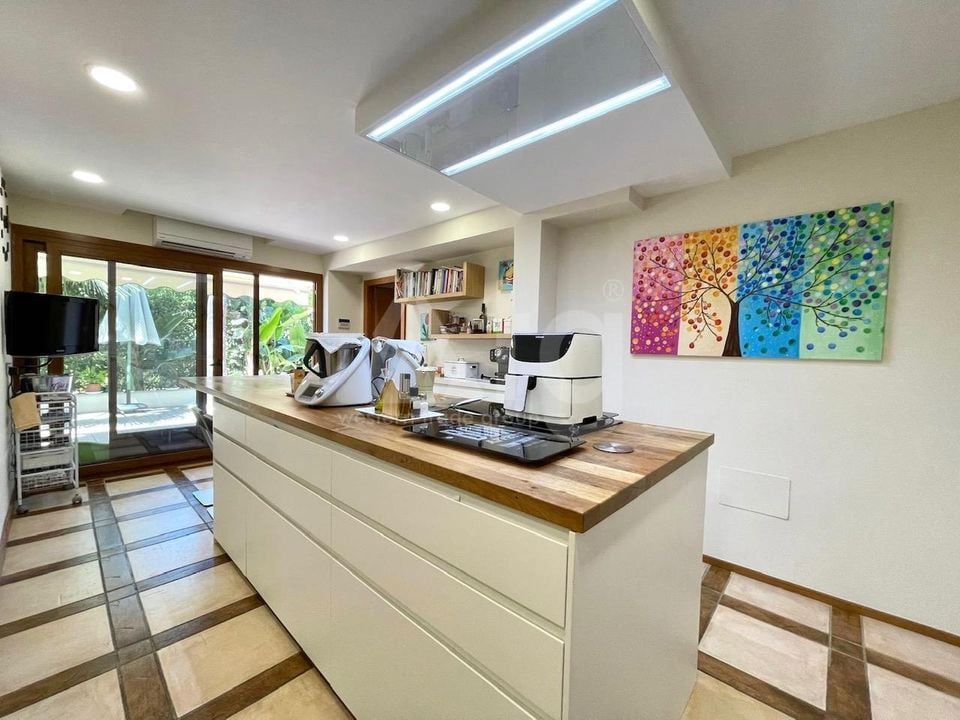 5 bedroom Villa in Benidorm - CGN42013 - Photo - 13