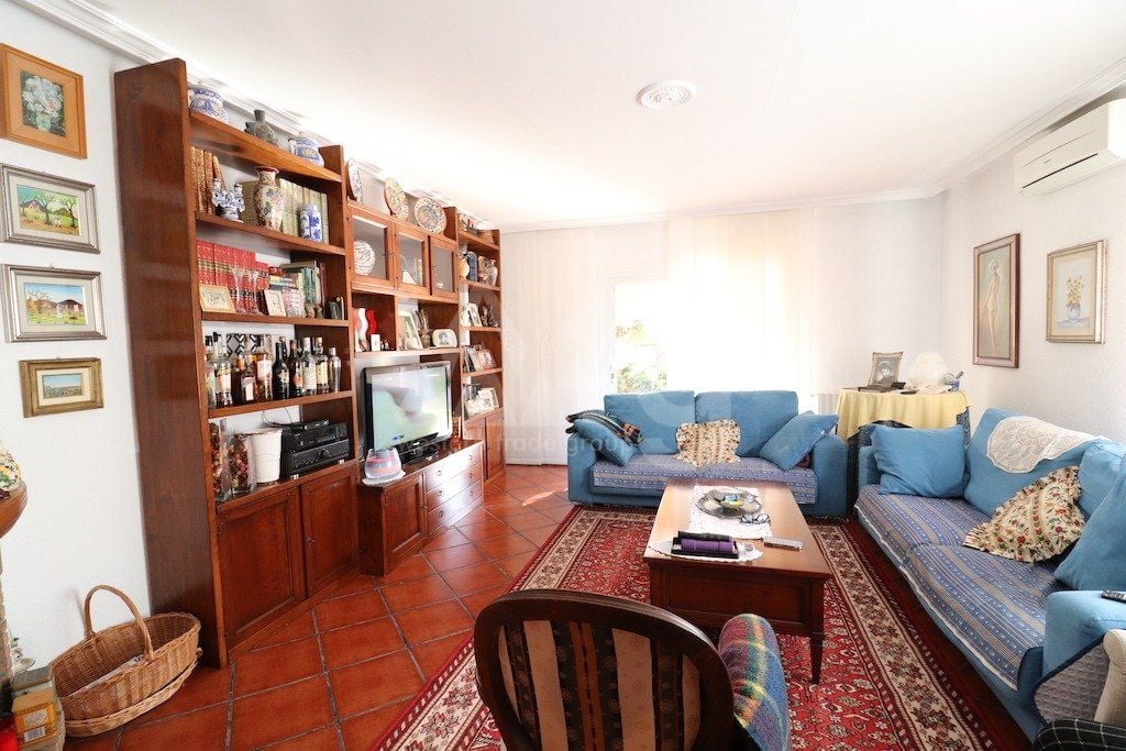 5 bedroom Villa in Torrevieja - CRR41231 - Photo - 5