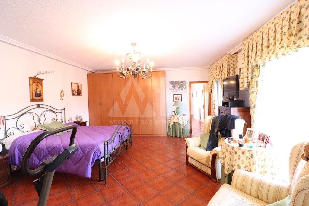 5 bedroom Villa in Torrevieja - CRR41231 - Photo - 13