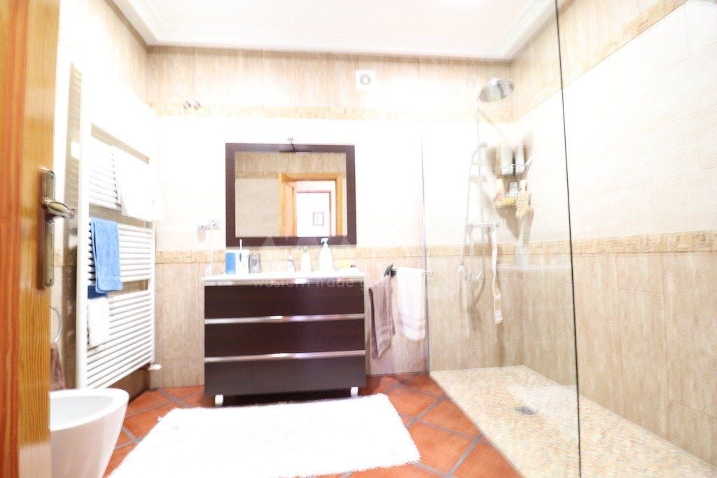 5 bedroom Villa in Torrevieja - CRR41231 - Photo - 23