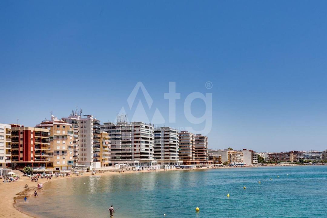 3 bedroom Apartment in Torrevieja - CYM149528 - Photo - 35