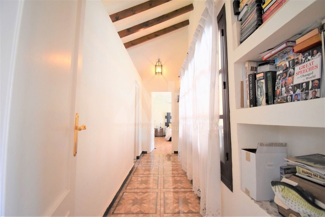 Villa de 4 chambres à Villamartin - VRE42116 - Photo - 25