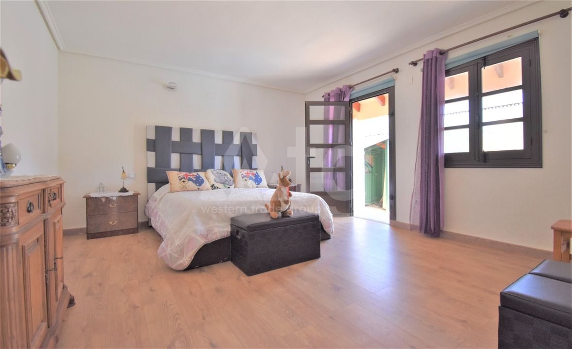 Villa de 4 chambres à Villamartin - VRE42116 - Photo - 15
