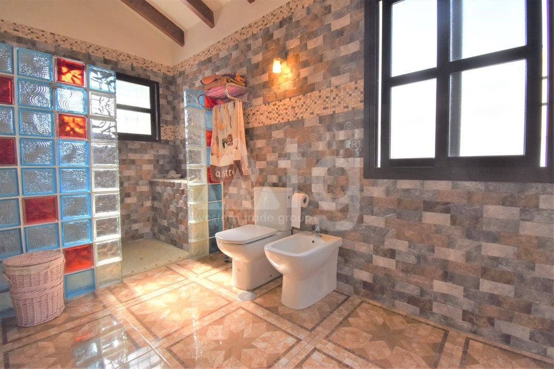 Villa de 4 chambres à Villamartin - VRE42116 - Photo - 20