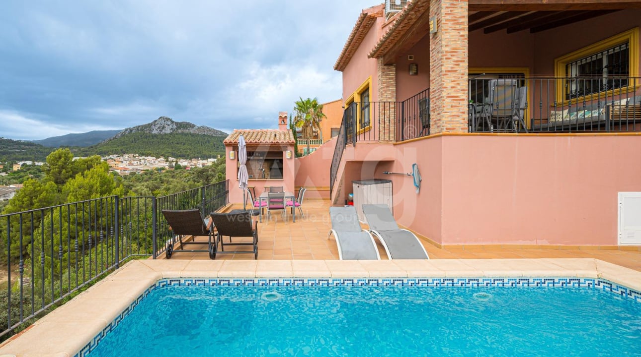 5 bedroom Villa in Orba - OH42567 - Photo - 1