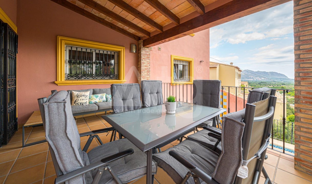 5 bedroom Villa in Orba - OH42567 - Photo - 5