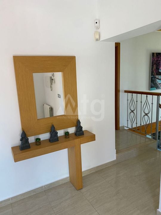 5 bedroom Villa in Orba - OH42567 - Photo - 20