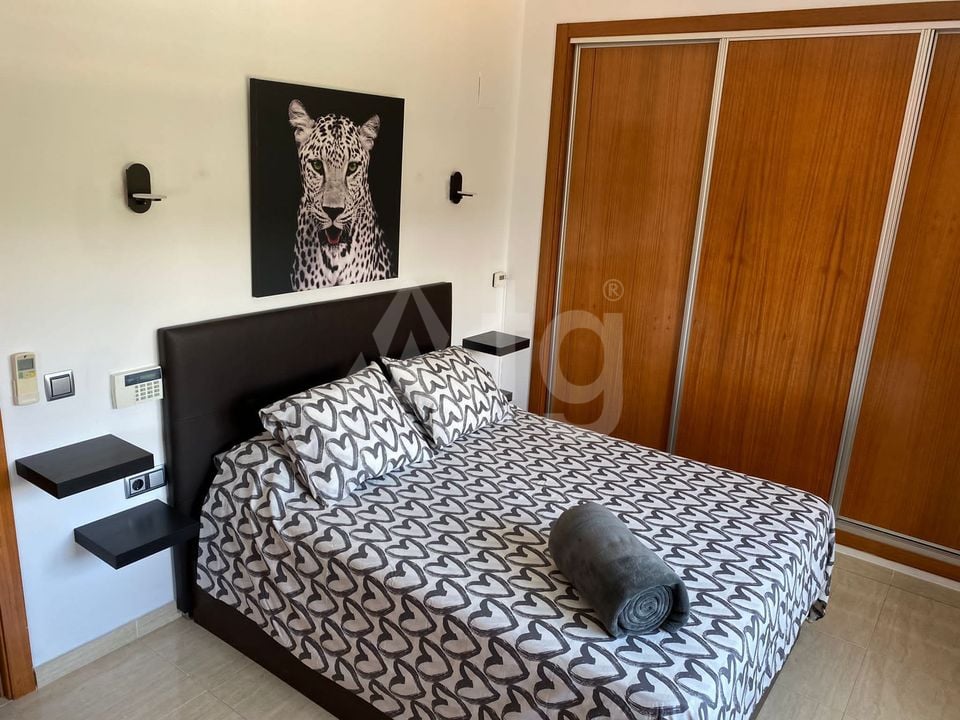 5 bedroom Villa in Orba - OH42567 - Photo - 14