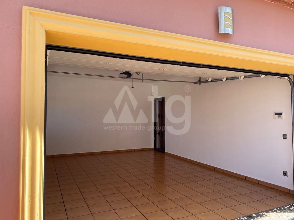 5 bedroom Villa in Orba - OH42567 - Photo - 22