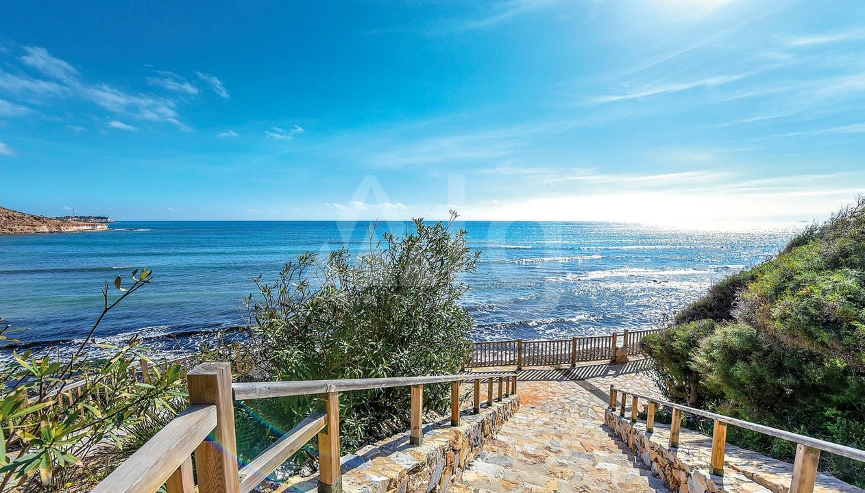 Penthouse cu 3 dormitoare în La Mata - GD76203 - Imagini - 21