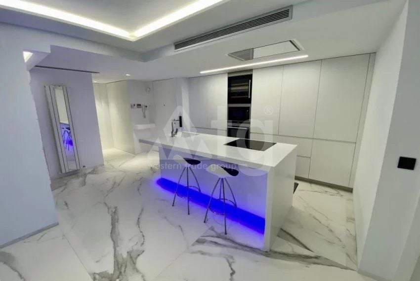 Appartement de 3 chambres à Benidorm - BES45410 - Photo - 12