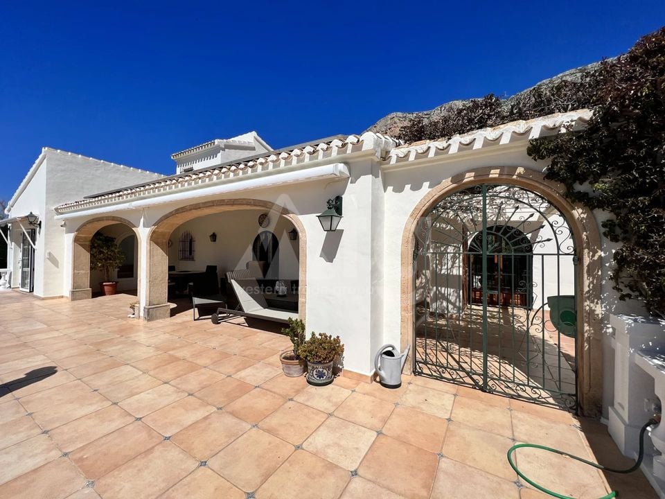 5 bedroom Villa in Javea - BES45455 - Photo - 4