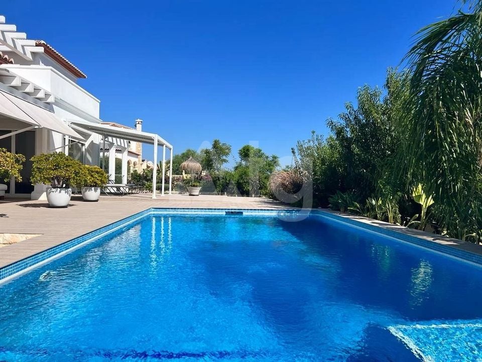 4 bedroom Villa in Javea - BES45500 - Photo - 2