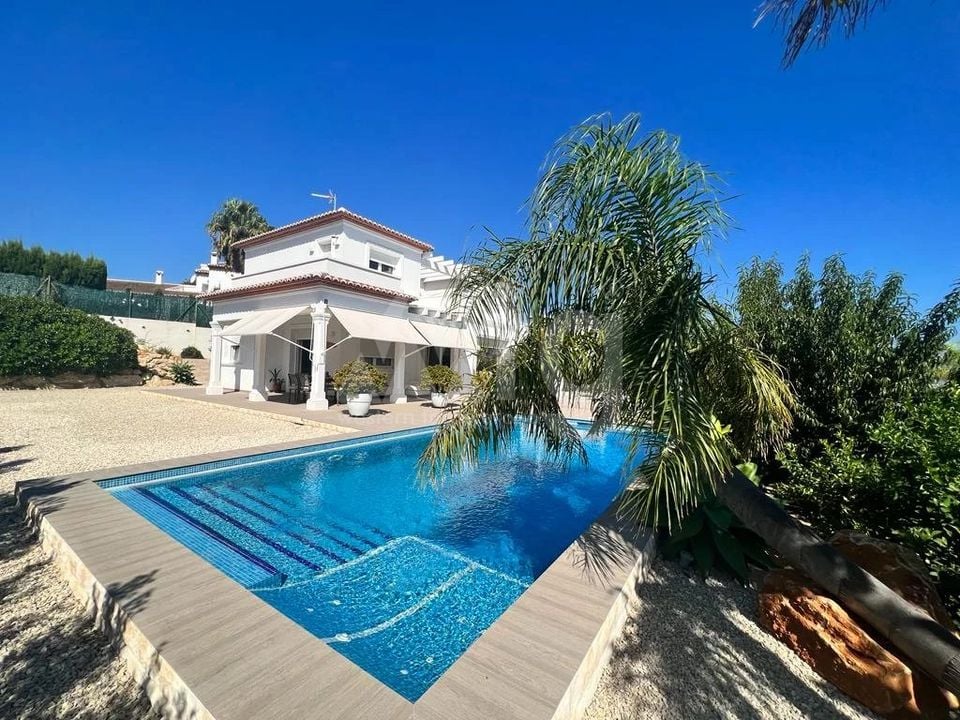 4 bedroom Villa in Javea - BES45500 - Photo - 4