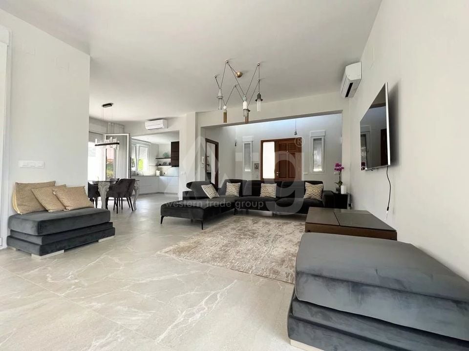 4 bedroom Villa in Javea - BES45500 - Photo - 8
