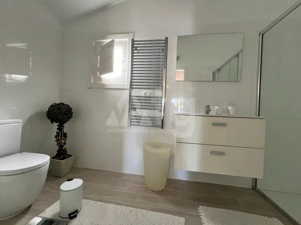 4 bedroom Villa in Javea - BES45531 - Photo - 22