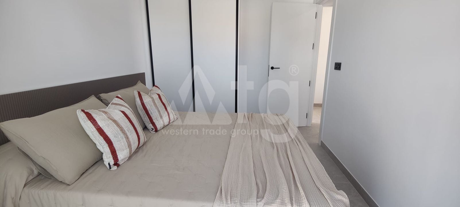 Bungalow cu 3 dormitoare în Pilar de la Horadada - NVE78091 - Imagini - 16