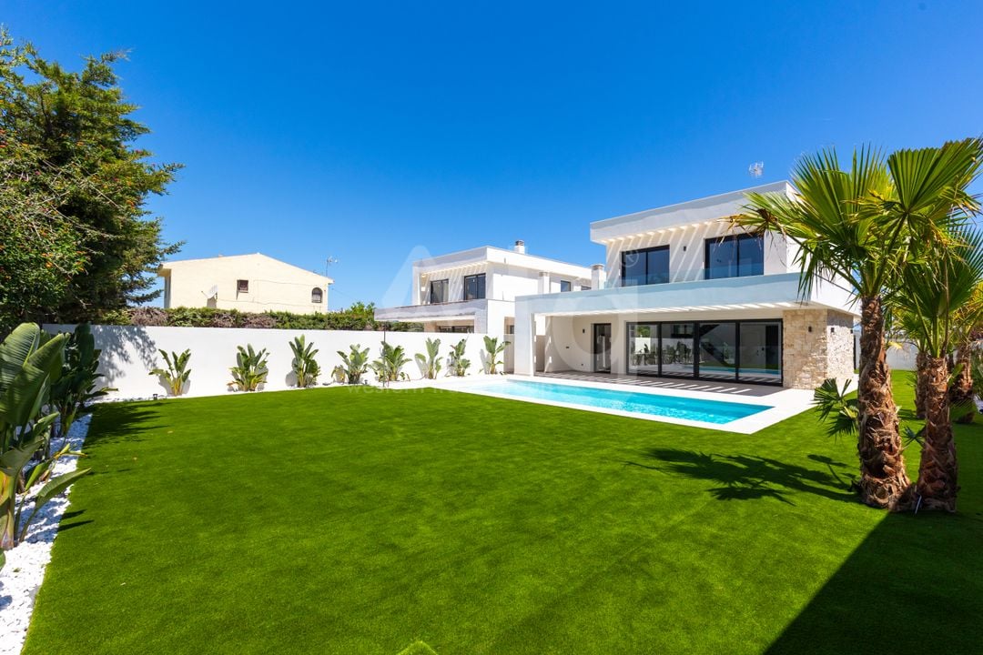 4 bedroom Villa in Los Balcones - RVC79723 - Photo - 1