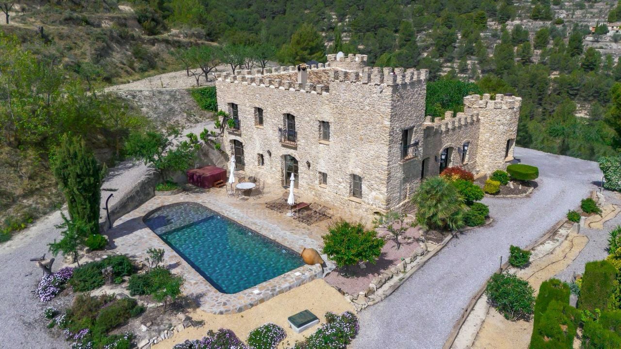 Villa de 5 chambres à Relleu - TWTG82608 - Photo - 1