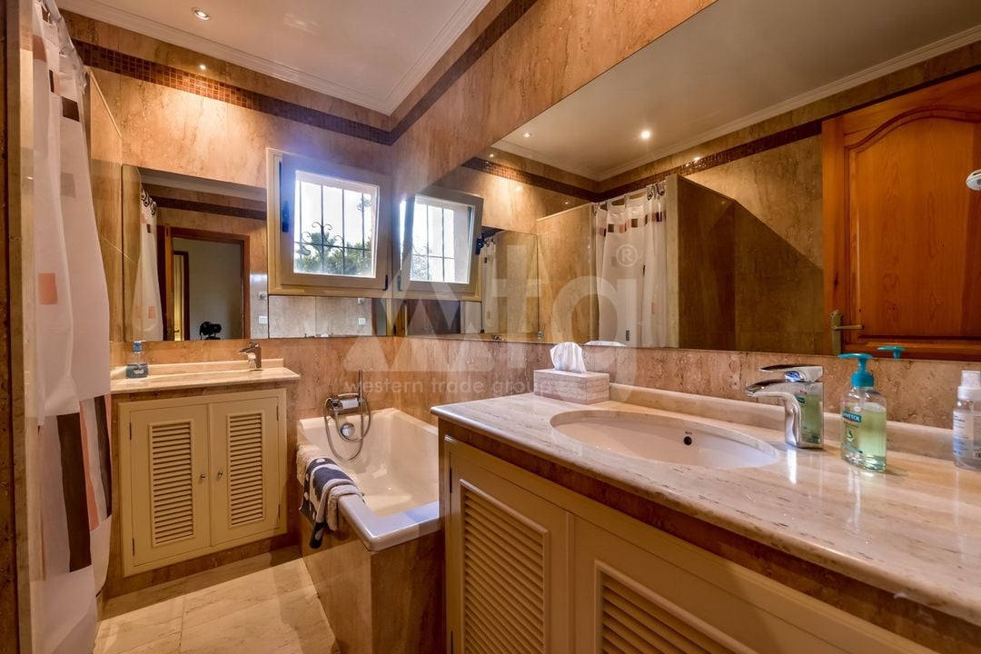 Villa de 10 chambres à Calp - WI62497 - Photo - 25