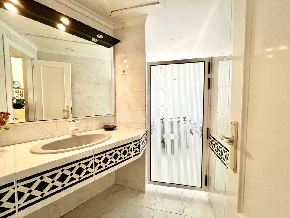 Vilă cu 6 dormitoare în Jávea - BES51704 - Imagini - 20