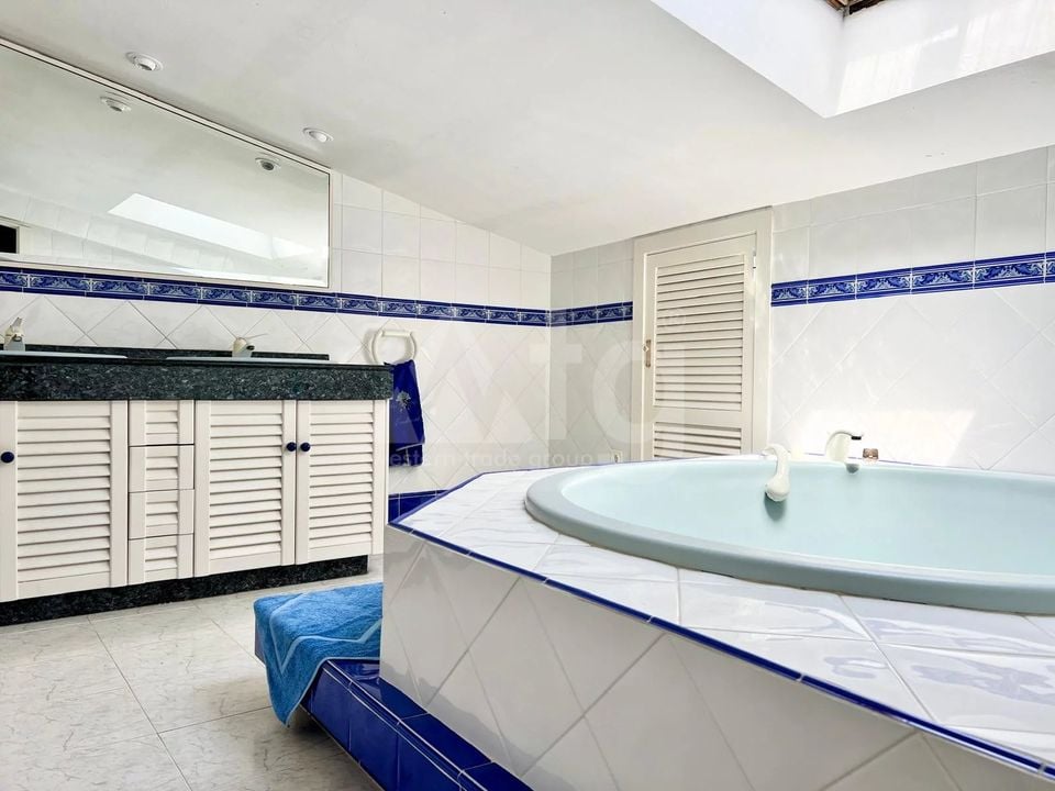Vilă cu 6 dormitoare în Jávea - BES51704 - Imagini - 21