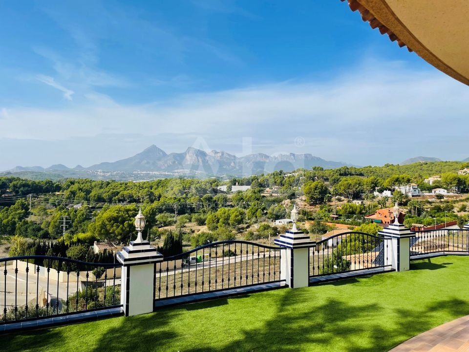 6 bedroom Villa in Altea - SLE73742 - Photo - 42