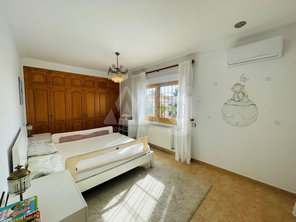 6 bedroom Villa in Altea - SLE73742 - Photo - 18