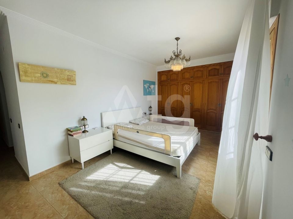 6 bedroom Villa in Altea - SLE73742 - Photo - 17