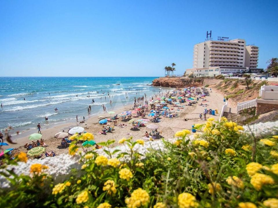 4 bedroom Villa in La Zenia - CBC1117206 - Photo - 14