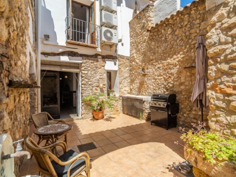 5 bedroom Townhouse in Jalón - AVE58017 - Photo - 3