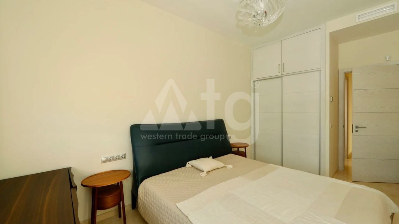 Villa de 5 chambres à La Senia - SBL1117635 - Photo - 10