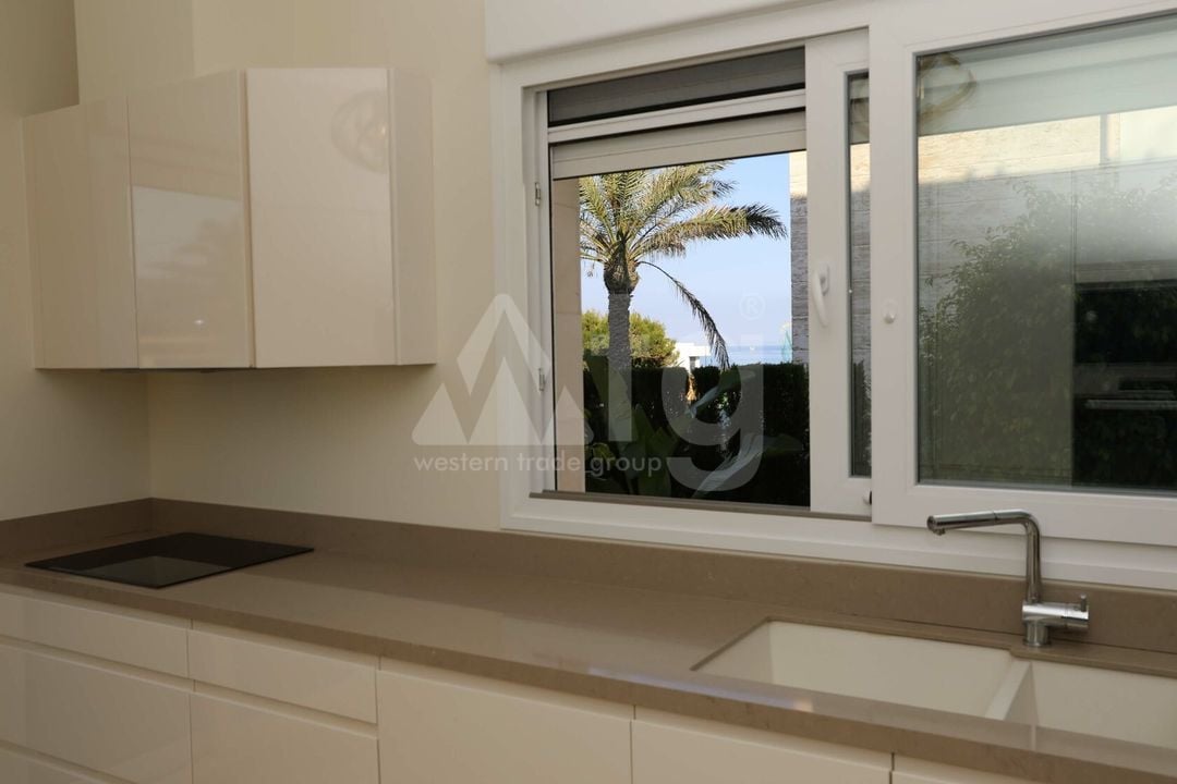 Villa de 5 chambres à La Senia - SBL1117635 - Photo - 8