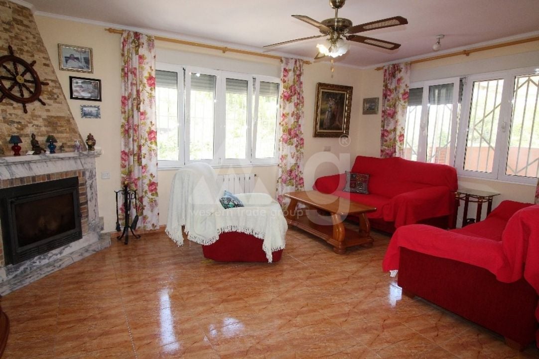 5 bedroom Villa in Torrevieja - RH59002 - Photo - 2