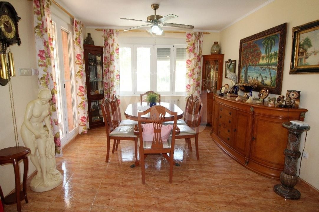 5 bedroom Villa in Torrevieja - RH59002 - Photo - 4