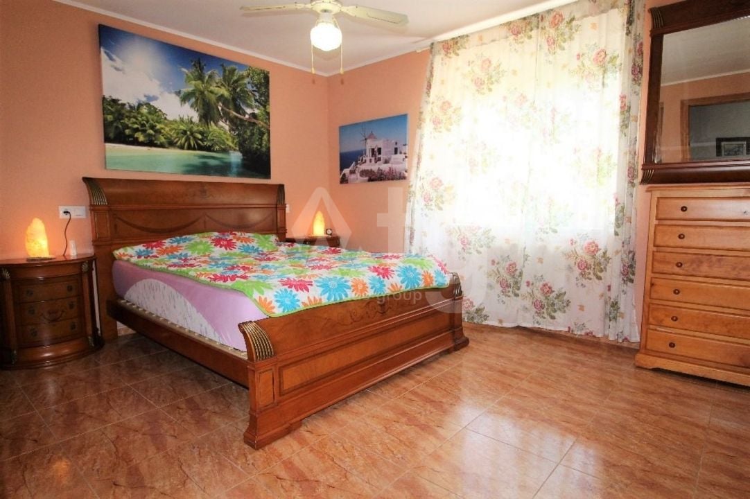 5 bedroom Villa in Torrevieja - RH59002 - Photo - 10