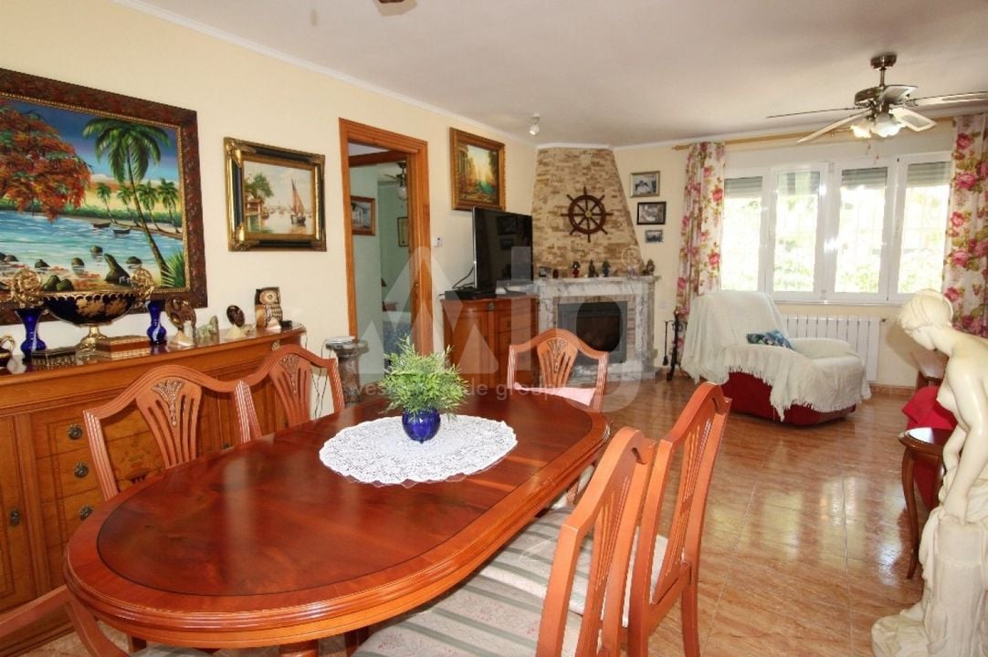 5 bedroom Villa in Torrevieja - RH59002 - Photo - 3