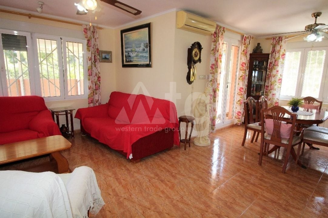 5 bedroom Villa in Torrevieja - RH59002 - Photo - 6