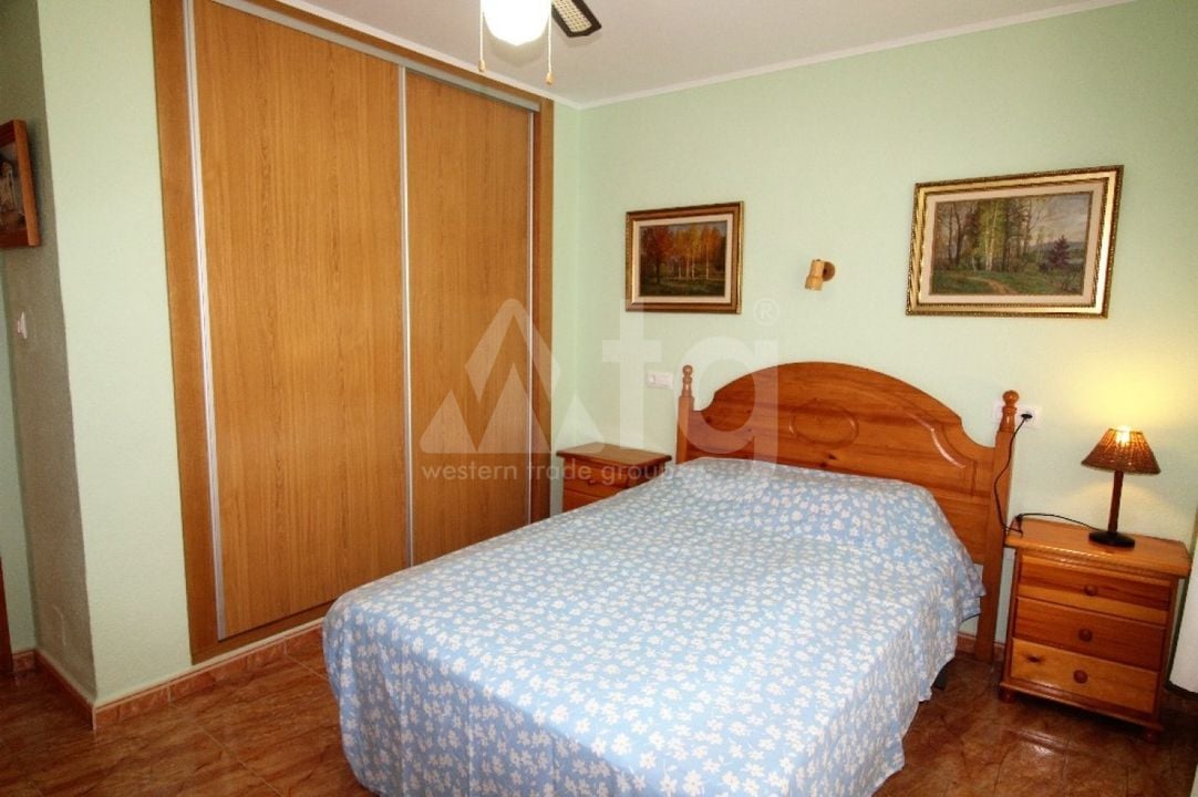 5 bedroom Villa in Torrevieja - RH59002 - Photo - 14
