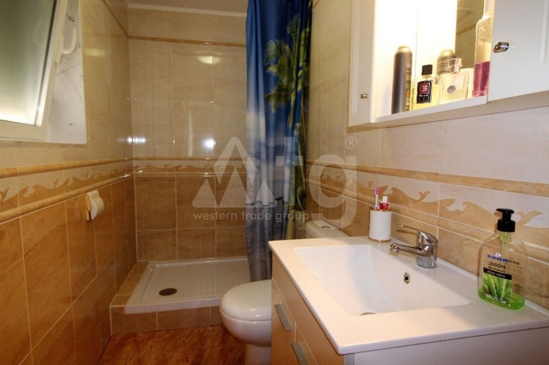5 bedroom Villa in Torrevieja - RH59002 - Photo - 21