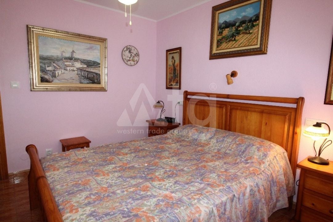 5 bedroom Villa in Torrevieja - RH59002 - Photo - 16