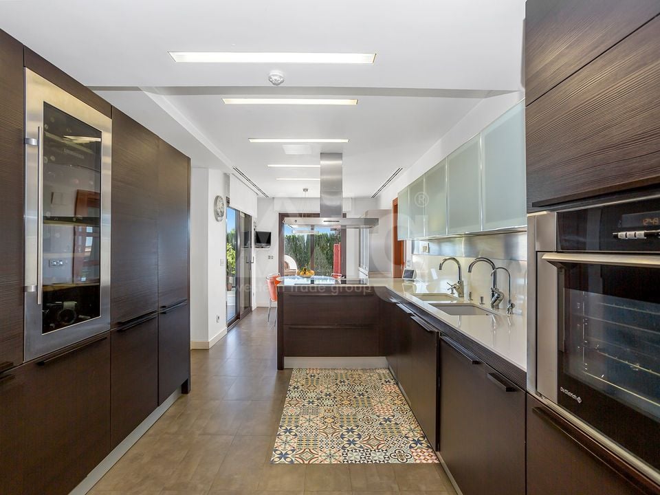 6 bedroom Villa in Algorfa - CCT59060 - Photo - 8