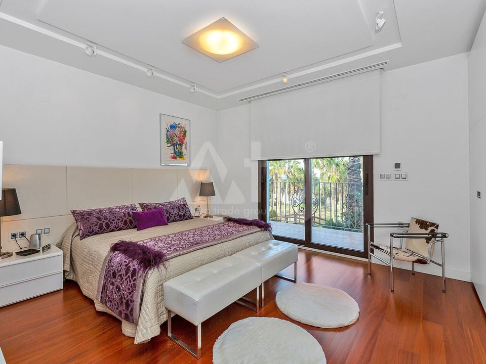 6 bedroom Villa in Algorfa - CCT59060 - Photo - 14